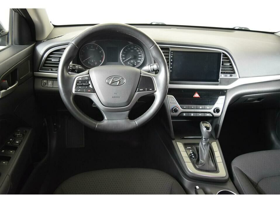 Hyundai Elantra 1.6 AT (128 л.с.)