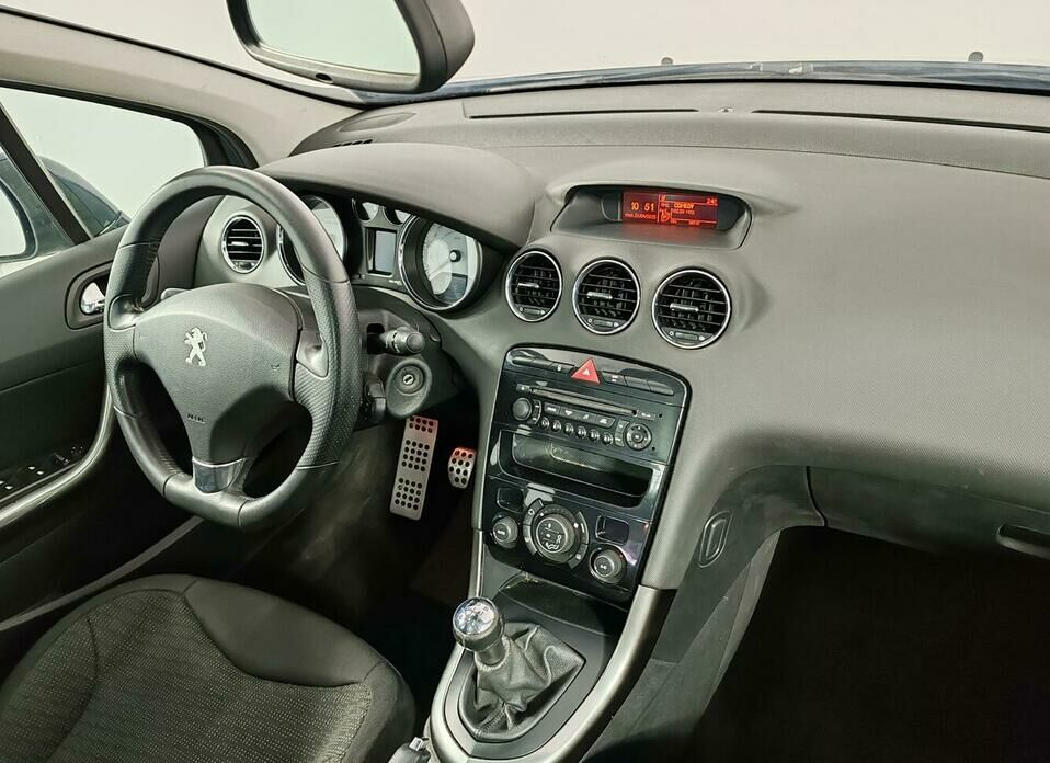 Peugeot 308 1.6 MT (120 л.с.)
