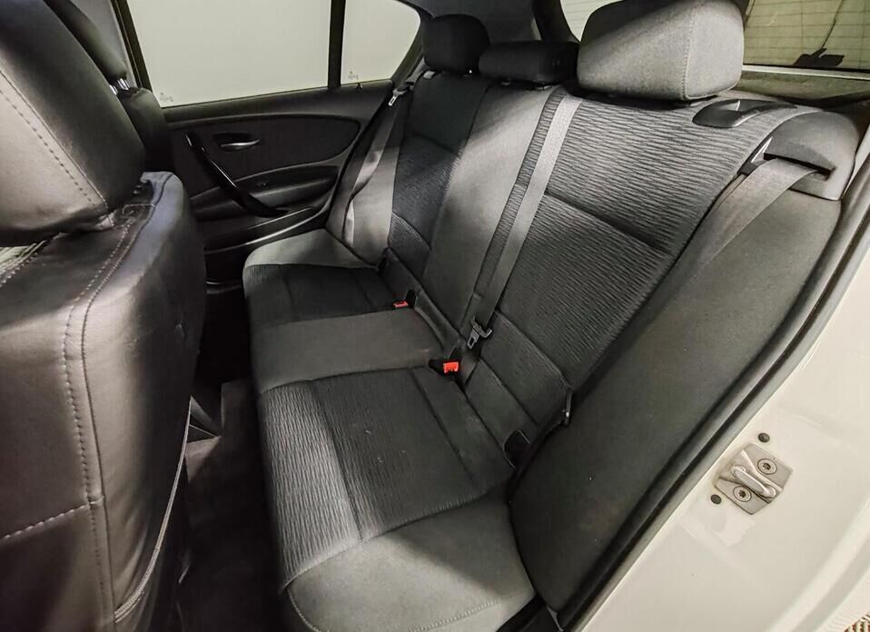 BMW 1 серии, I (E81/E82/E87/E88) Рестайлинг 118i 2.0 AT (136 л.с.)