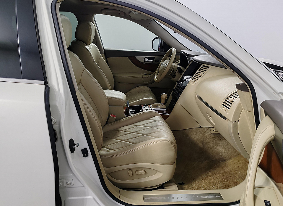 Infiniti FX, II (S51) Рестайлинг FX37 3.7 AT (333 л.с.) 4WD