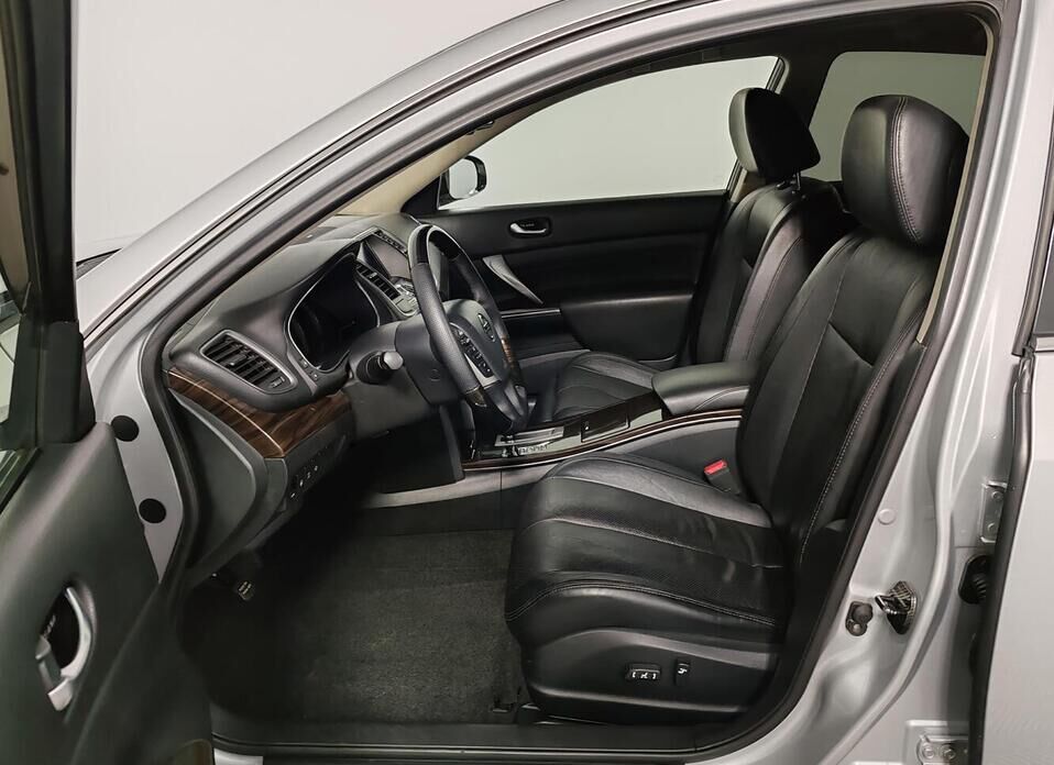 Nissan Teana 2.5 CVT (182 л.с.)