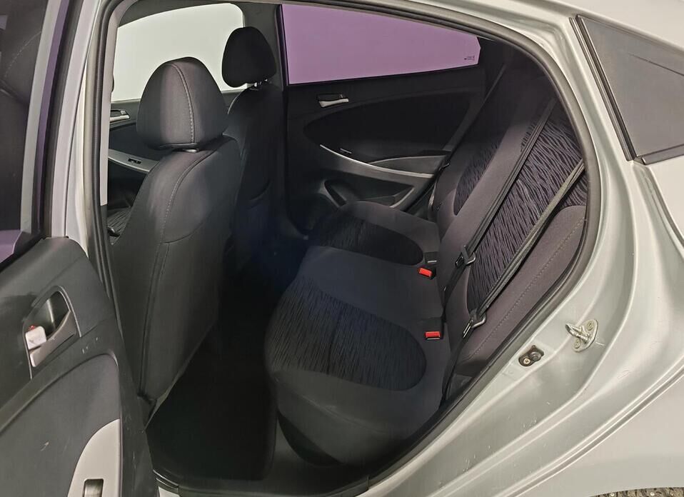 Hyundai Solaris 1.4 MT (107 л.с.)