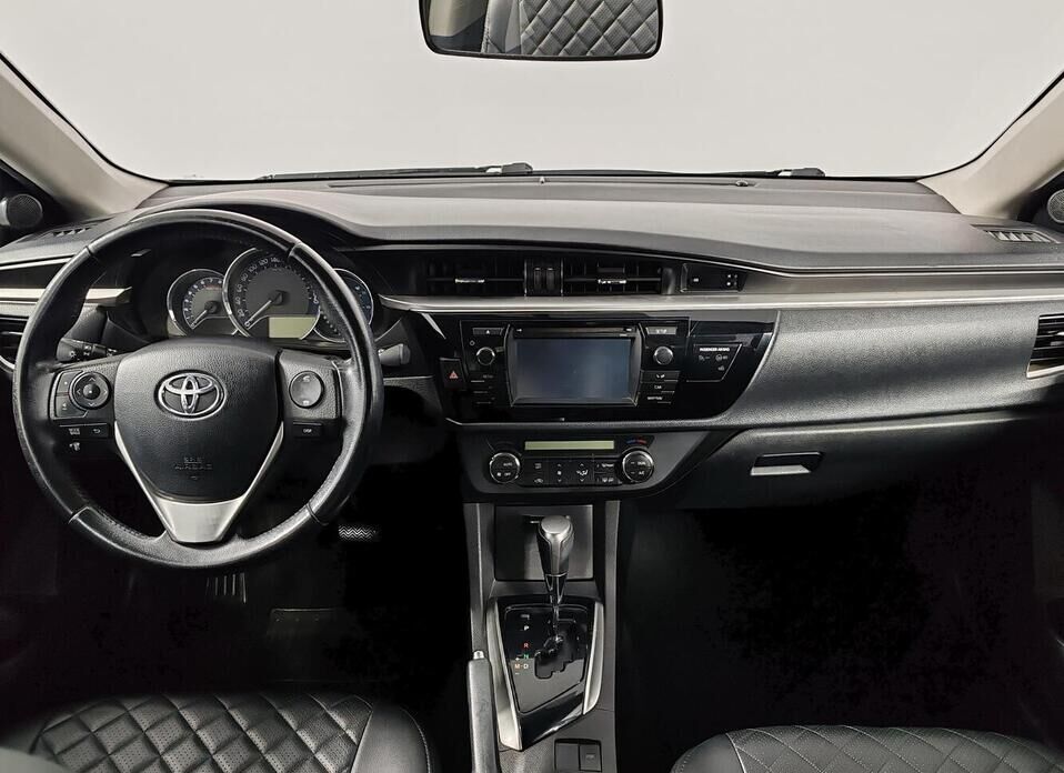 Toyota Corolla 1.6 CVT (122 л.с.)