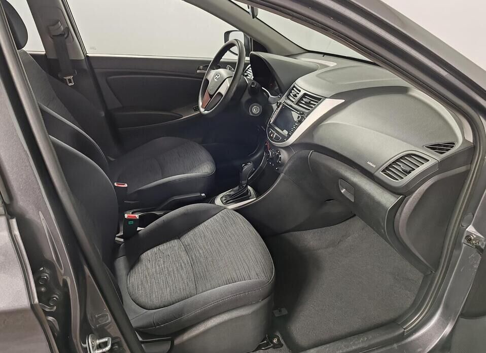 Hyundai Solaris, I Рестайлинг 1.6 AT (123 л.с.)