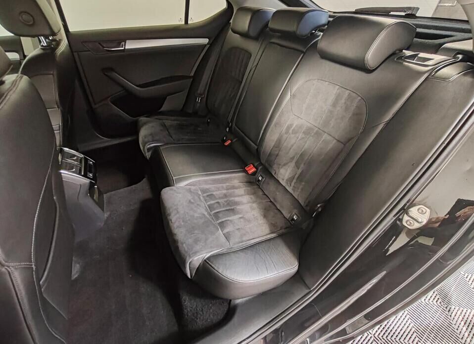 Skoda Superb, III 1.8 AMT (180 л.с.)
