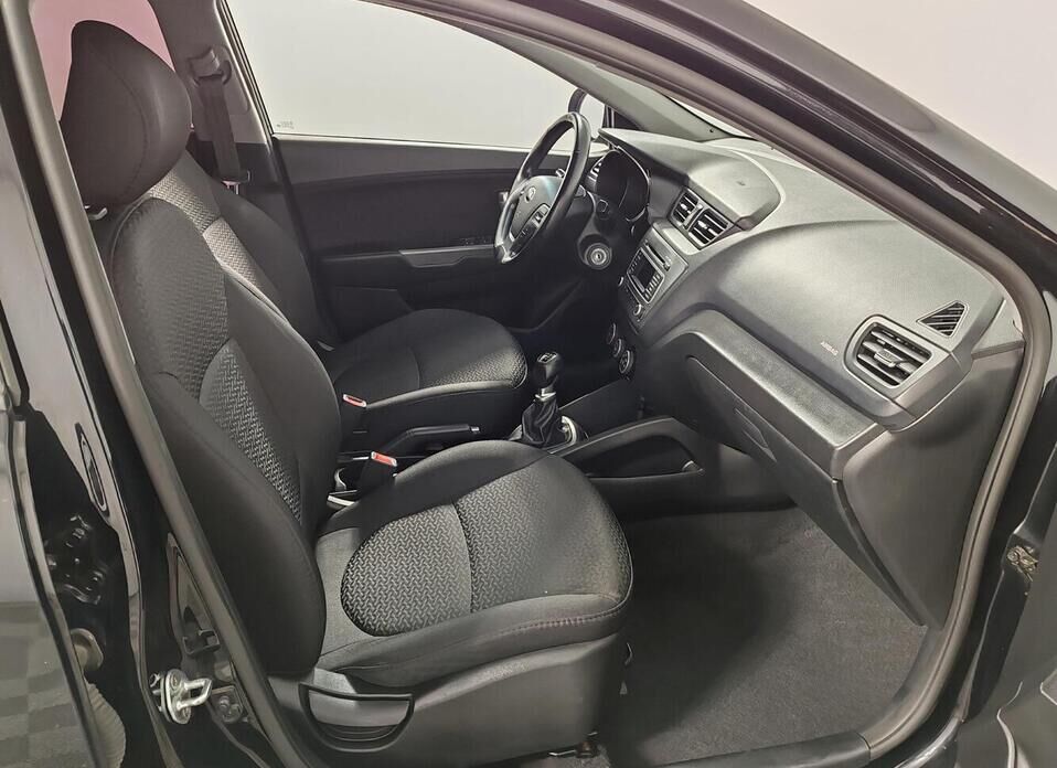 Kia Rio 1.6 MT (123 л.с.)