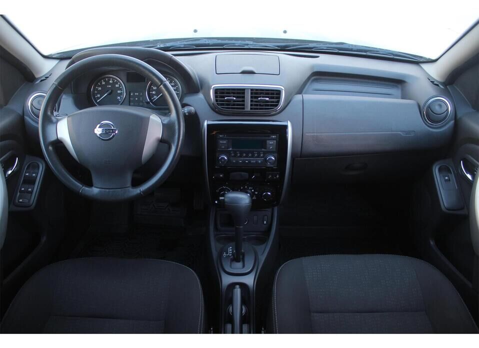 Nissan Terrano 2.0 AT (135 л.с.)