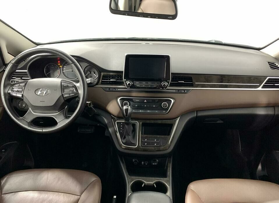 Hyundai Grand Starex 2.5d AT (175 л.с.)
