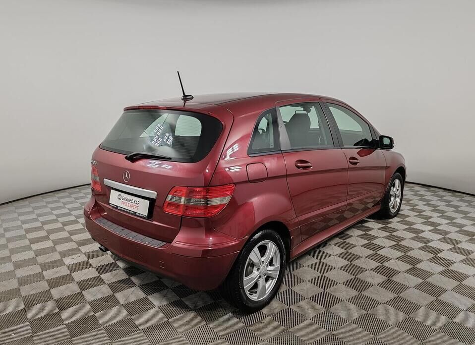 Mercedes-Benz B-Класс, I (W245) Рестайлинг 200 2.0 CVT (136 л.с.)