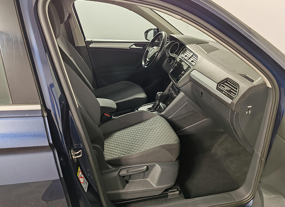 Volkswagen Tiguan, II 1.4 AMT (150 л.с.)