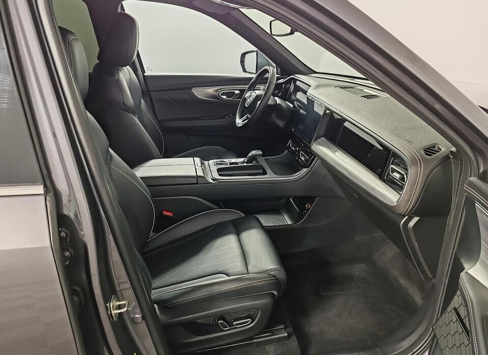 GAC GS8 2.0 AT (252 л.с.)