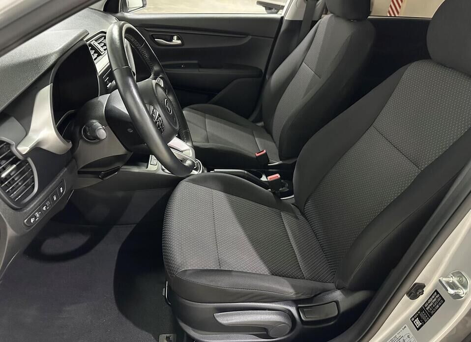 Kia Rio, IV Рестайлинг X 1.6 AT (123 л.с.)