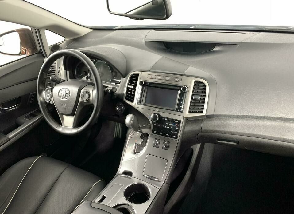 Toyota Venza 2.7 AT (185 л.с.) 4WD