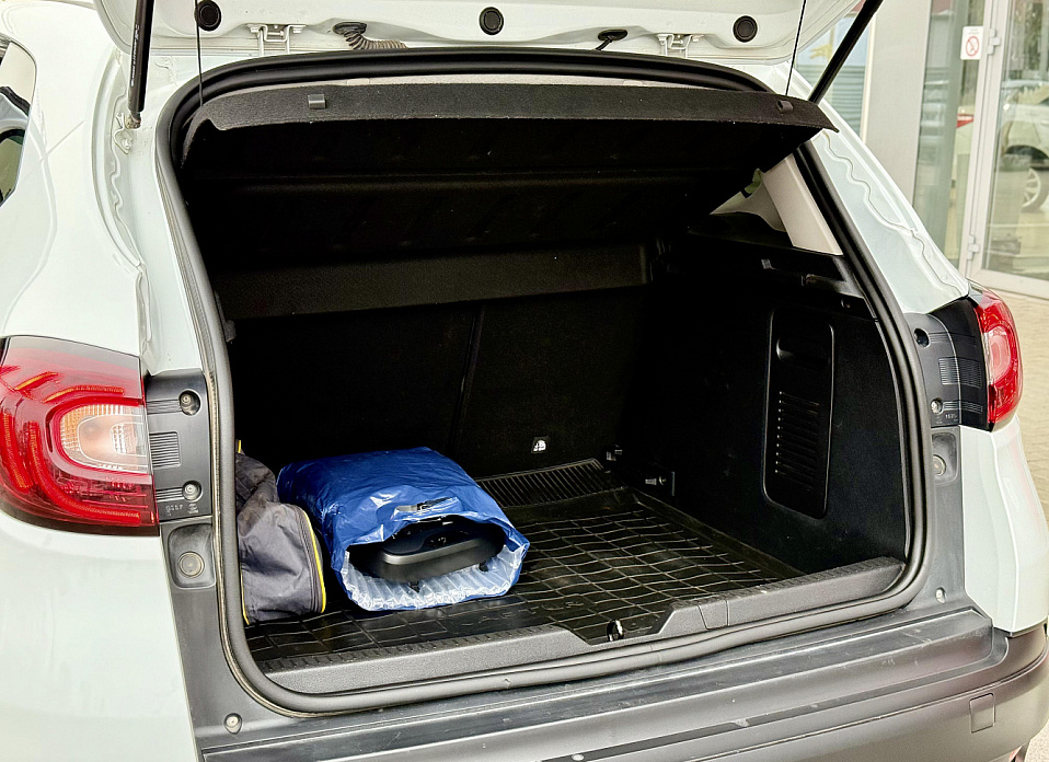 Renault Kaptur, I Рестайлинг 1.6 MT (114 л.с.)