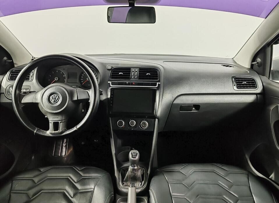 Volkswagen Polo, V 1.6 MT (105 л.с.)