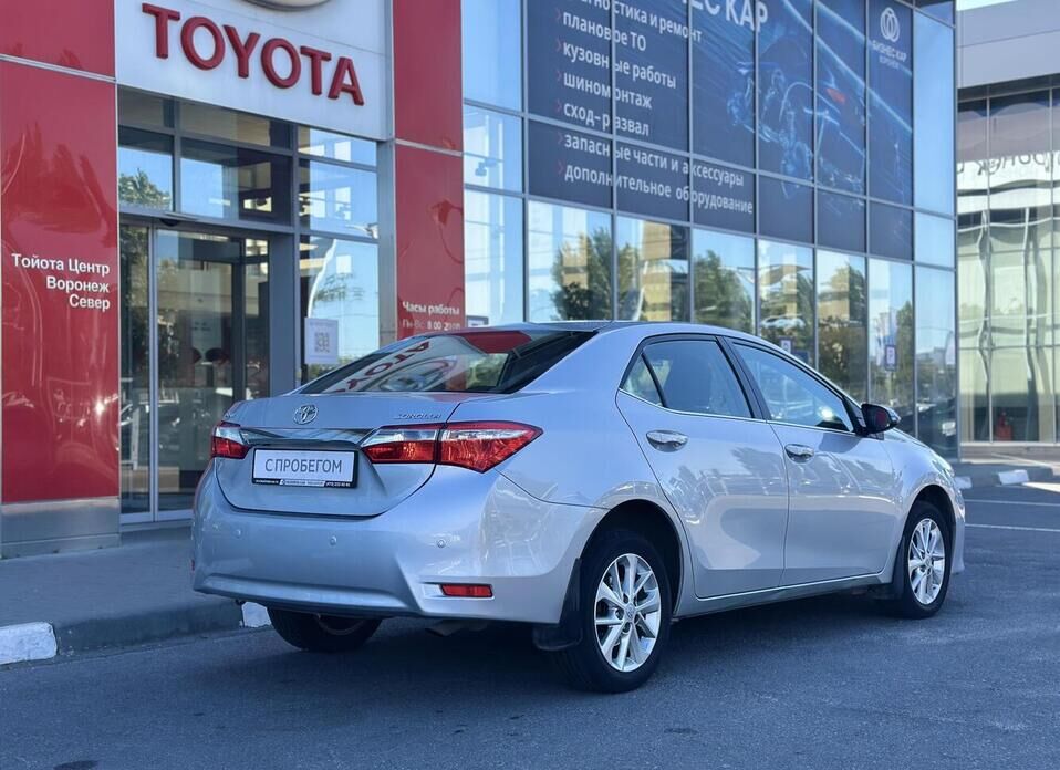 Toyota Corolla, XI (E160, E170, E180) 1.6 CVT (122 л.с.)