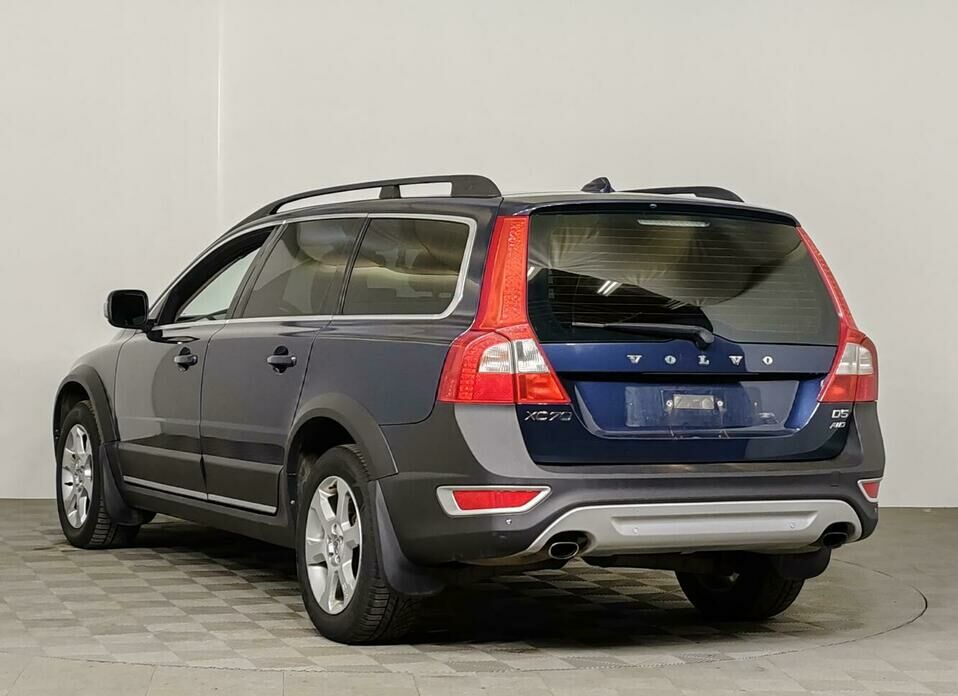 Volvo XC70 2.4d AT (205 л.с.) 4WD