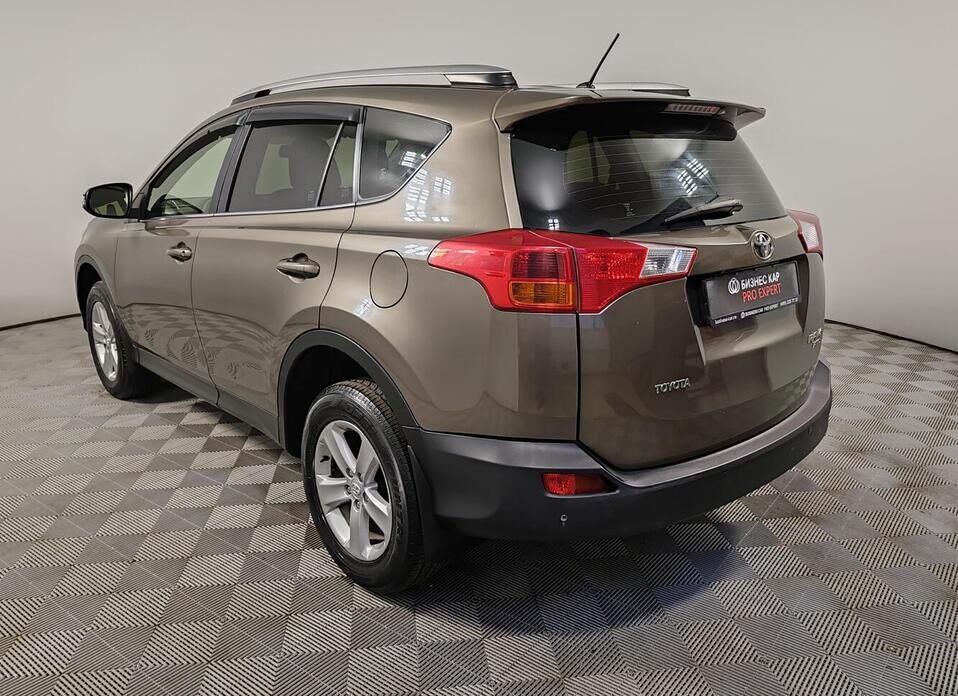Toyota RAV4, IV (XA40) 2.0 CVT (146 л.с.) 4WD