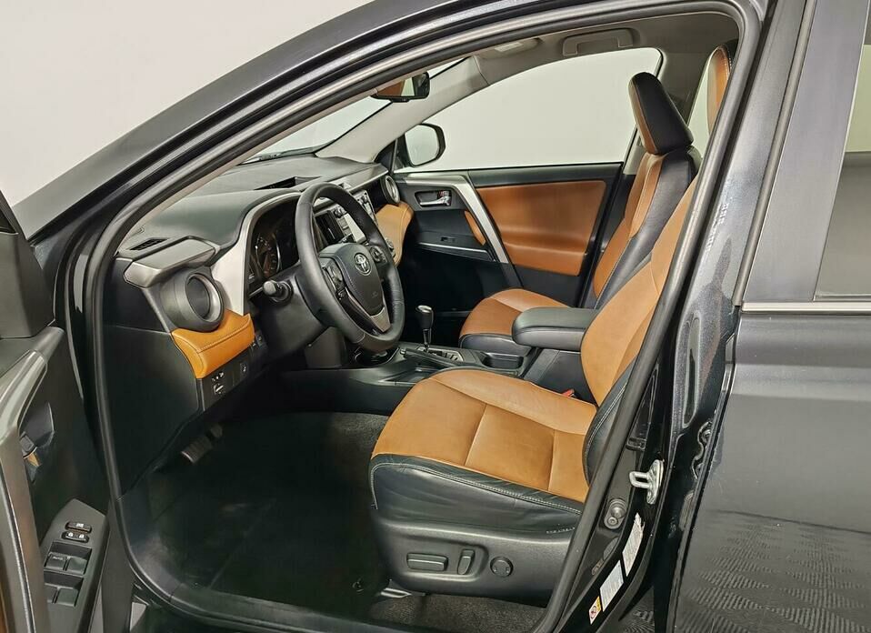 Toyota RAV4 2.5 AT (180 л.с.) 4WD