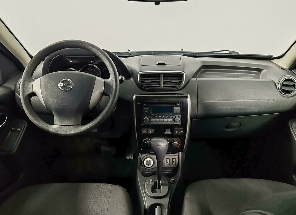 Nissan Terrano 2.0 AT (143 л.с.) 4WD