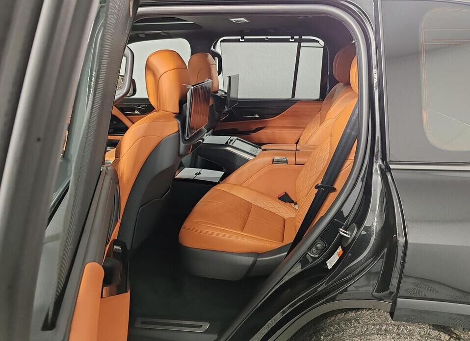 Lexus LX, IV 600 3.4 AT (415 л.с.) 4WD