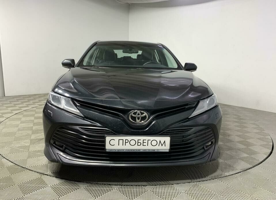 Toyota Camry 2.5 AT (181 л.с.)