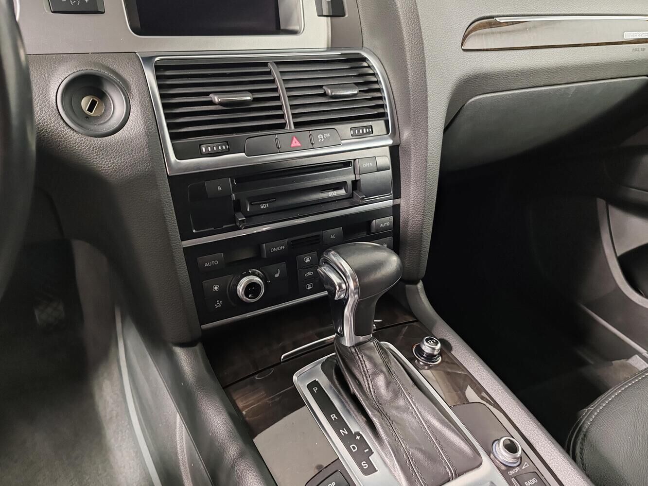 Audi Q7, I (4L) Рестайлинг 3.0d AT (245 л.с.) 4WD