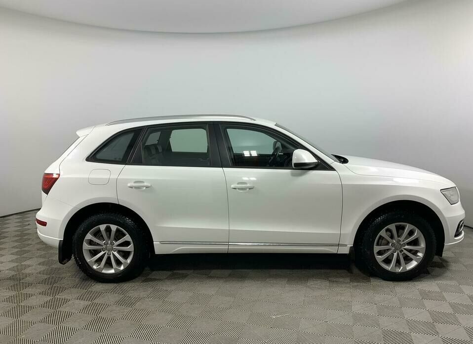 Audi Q5 2.0 AT (225 л.с.) 4WD