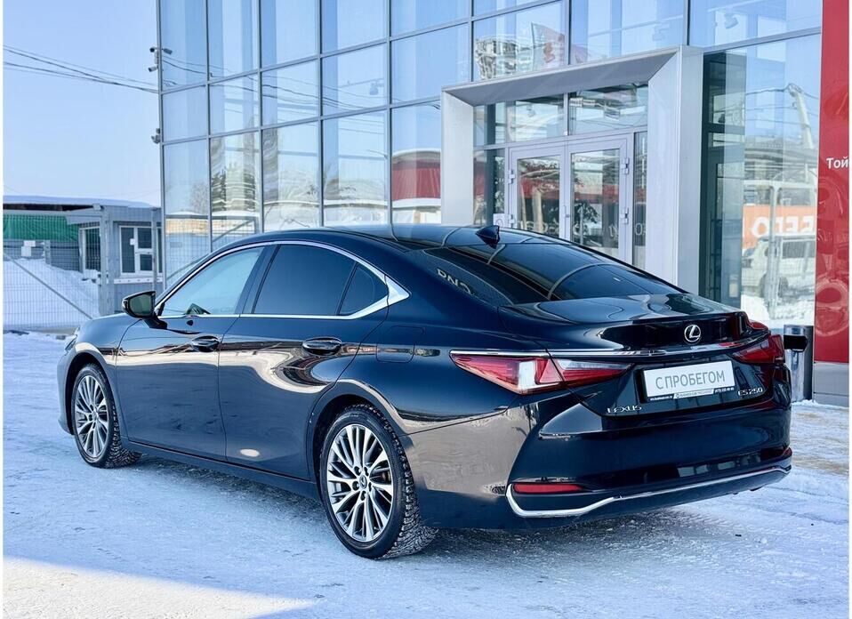 Lexus ES, VII 250 2.5 AT (200 л.с.)