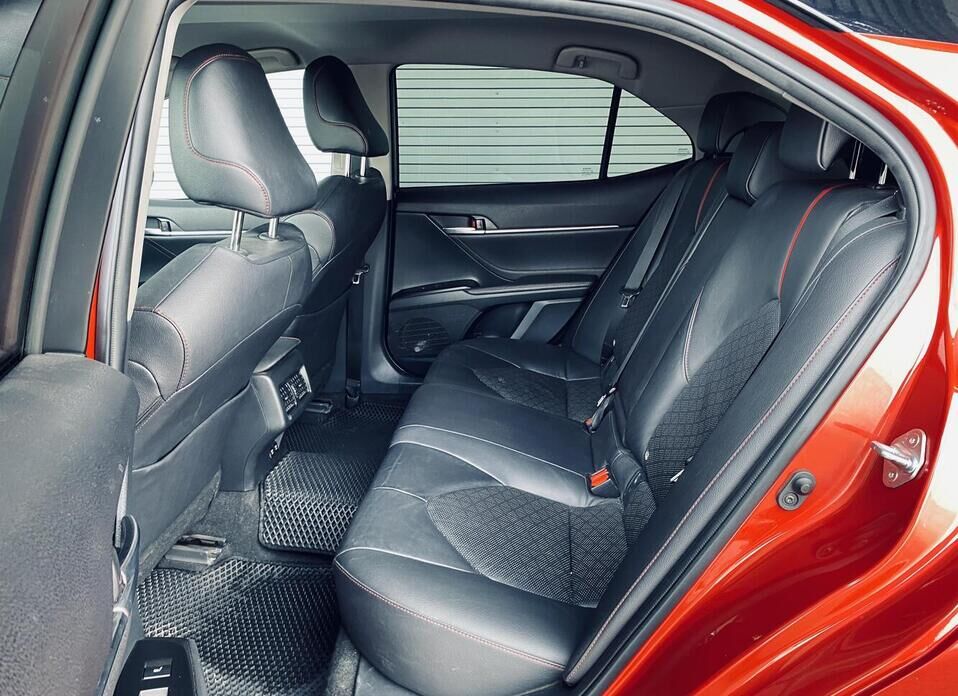 Toyota Camry, VIII (XV70) Рестайлинг 3.5 AT (249 л.с.)