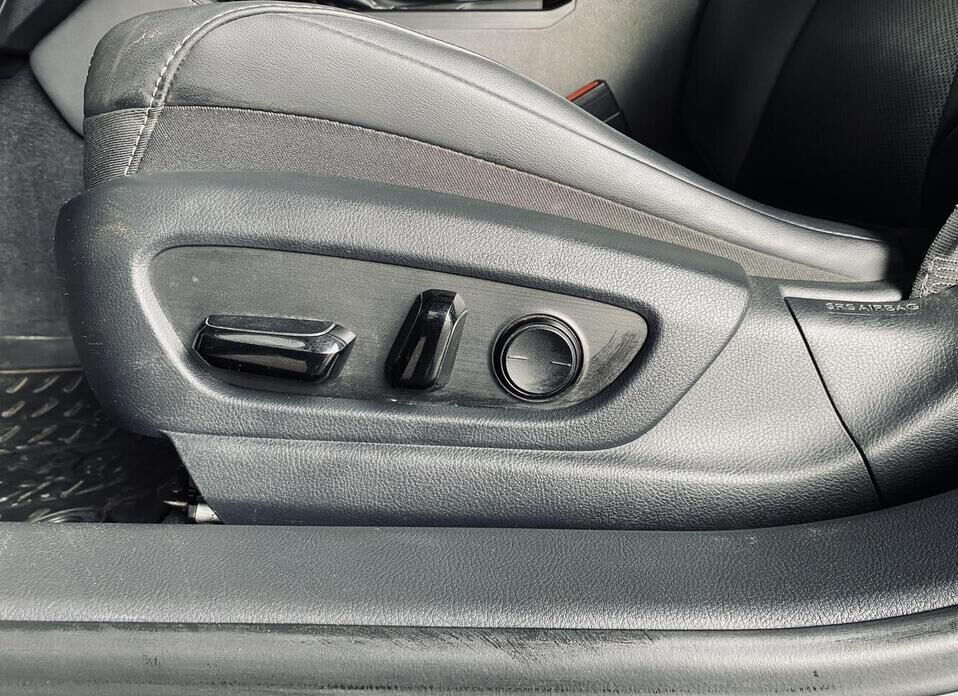 Lexus ES, VII 250 2.5 AT (200 л.с.)