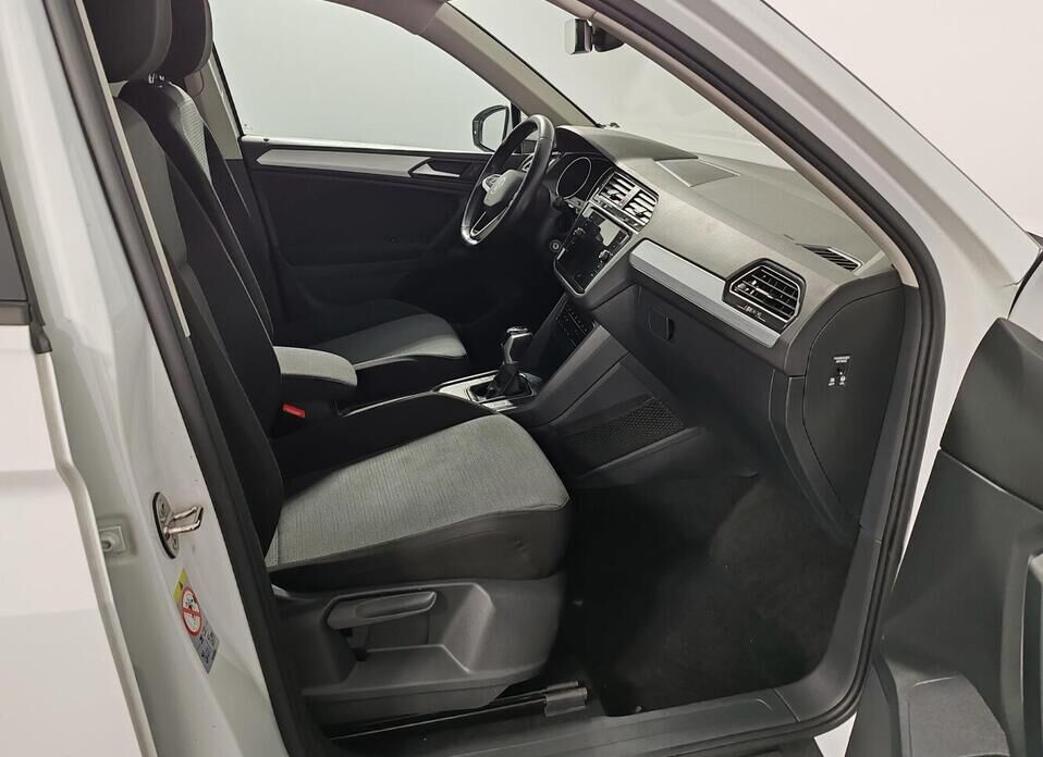 Volkswagen Tiguan, II Рестайлинг 1.4 AMT (150 л.с.)