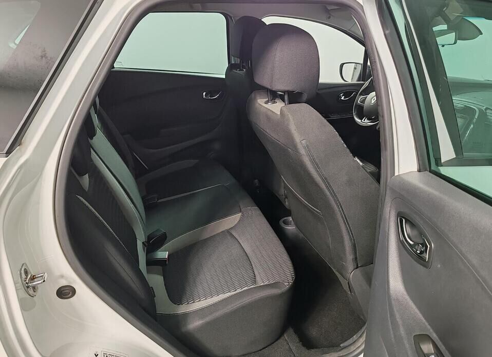 Renault Kaptur 2.0 MT (143 л.с.) 4WD