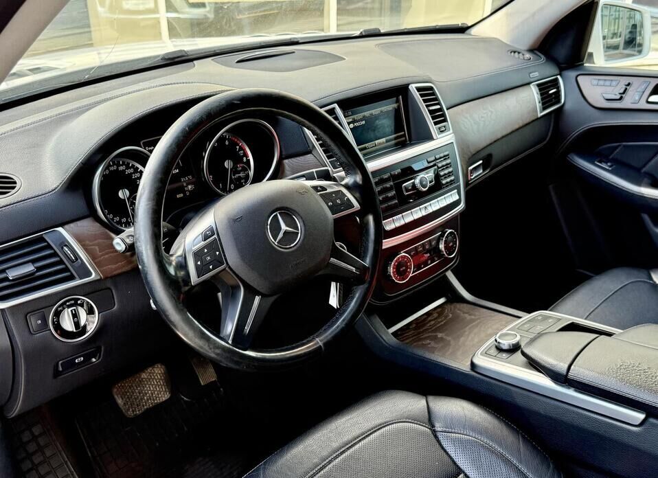 Mercedes-Benz GL-Класс, II (X166) 400 3.0 AT (333 л.с.) 4WD
