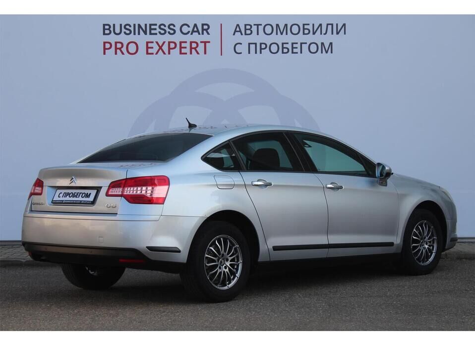 Citroen C5 2.0 MT (140 л.с.)