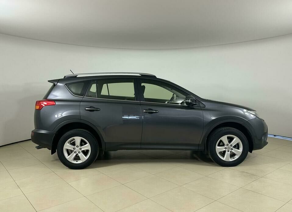 Toyota RAV4 2.0 MT (146 л.с.) 4WD