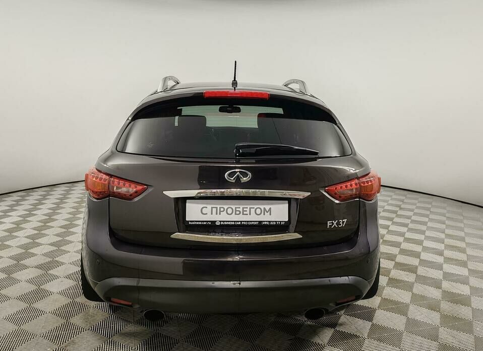 Infiniti FX FX37 3.7 AT (333 л.с.) 4WD