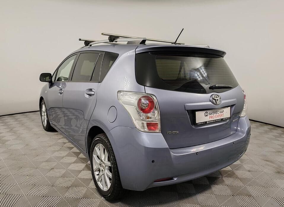 Toyota Verso, I 1.8 CVT (147 л.с.)