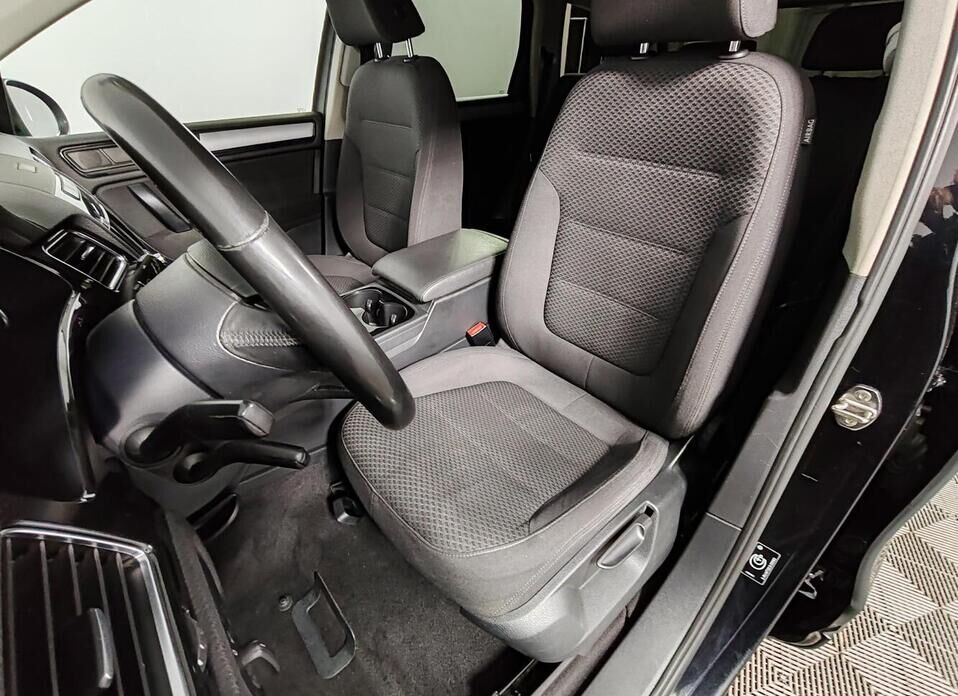 Volkswagen Touareg, II 3.0d AT (204 л.с.) 4WD