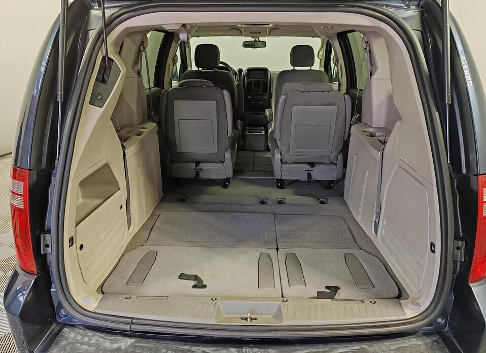 Dodge Caravan Grand 3.3 AT (173 л.с.)