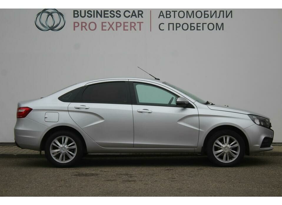 LADA (ВАЗ) Vesta 1.6 AMT (106 л.с.)