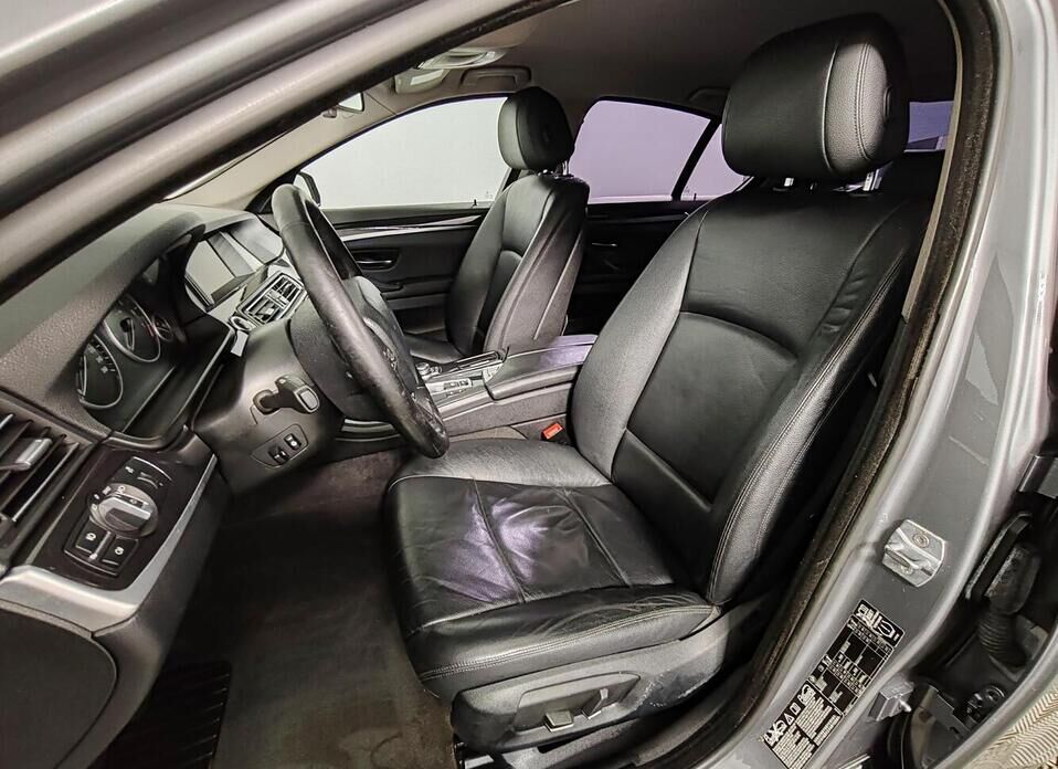 BMW 5 серии, VI (F10/F11/F07) Рестайлинг 528i xDrive 2.0 AT (245 л.с.) 4WD