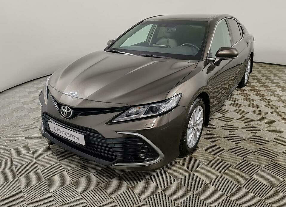 Toyota Camry 2.5 AT (200 л.с.)