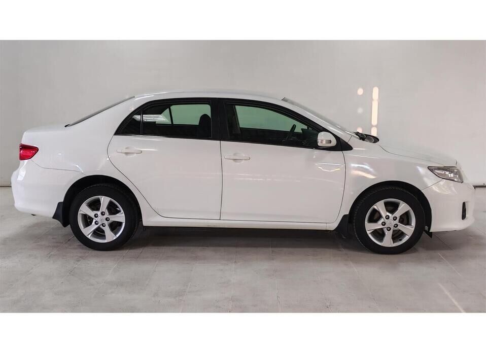 Toyota Corolla, X (E140, E150) Рестайлинг 1.6 AT (124 л.с.)