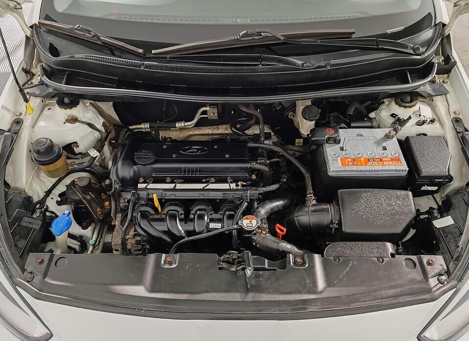 Hyundai Solaris 1.6 AT (123 л.с.)