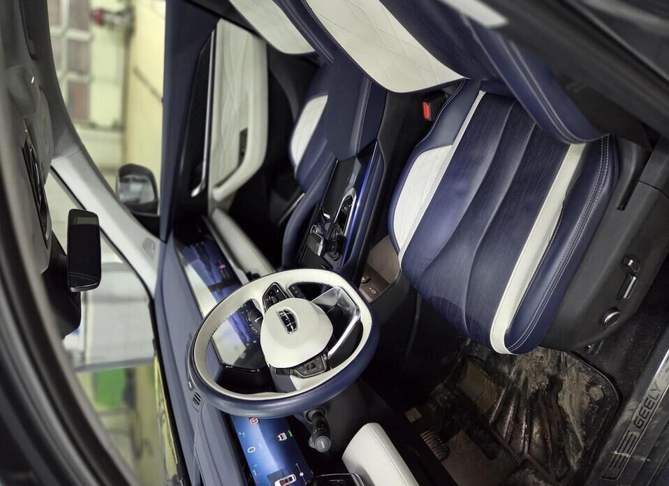 Geely Xingyue L, I Hi-P 1.5hyb AT (150 л.с.)