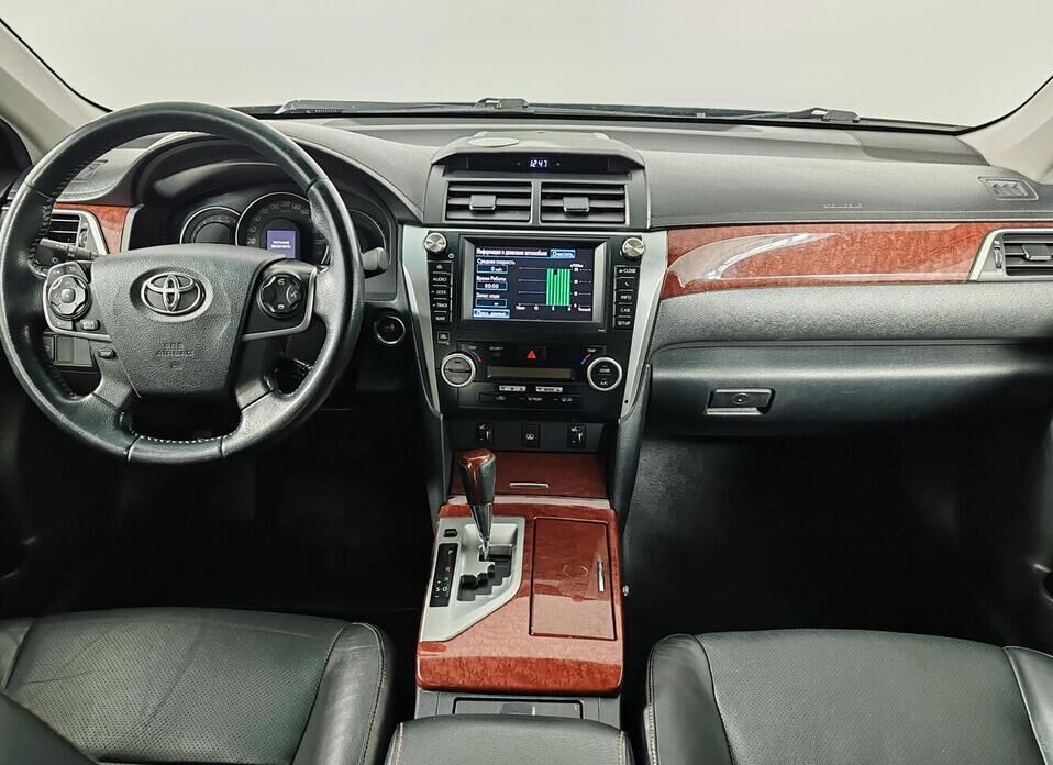 Toyota Camry, VII (XV50) 3.5 AT (277 л.с.)