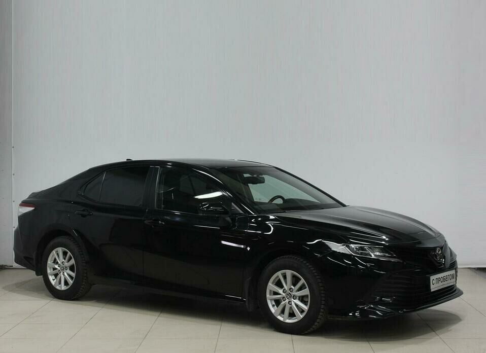 Toyota Camry 2.5 AT (181 л.с.)