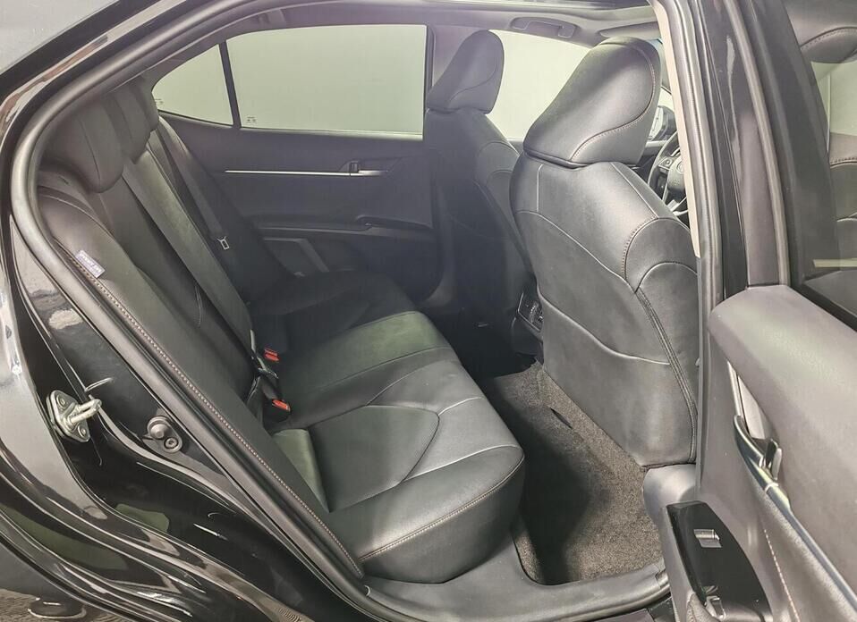 Toyota Camry, VIII (XV70) Рестайлинг 2.5 AT (206 л.с.)