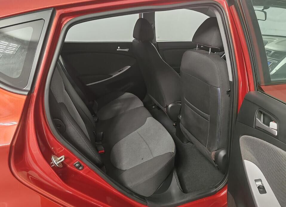 Hyundai Solaris 1.6 AT (123 л.с.)